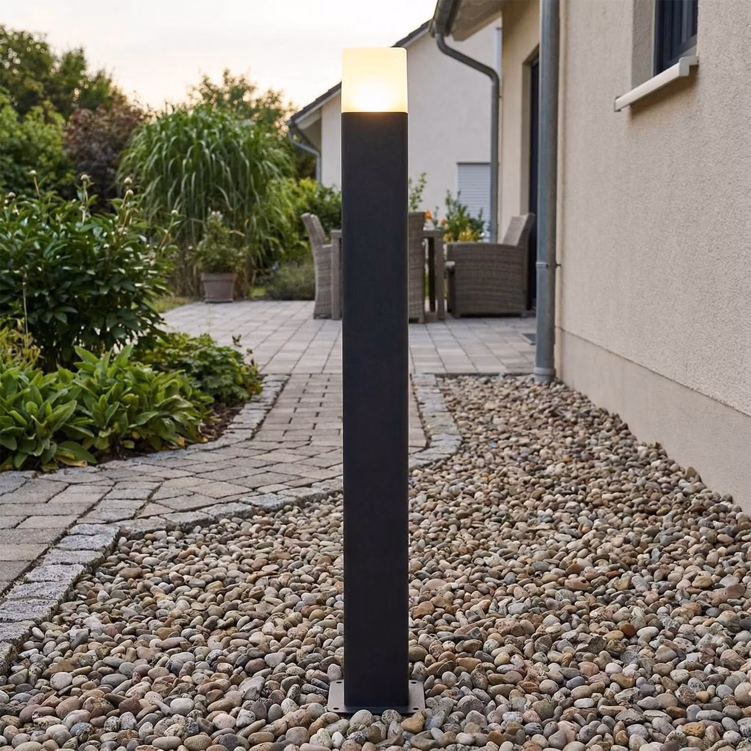 Lampione a palo rettangolare LED, grado di protezione IP44, altezza 50 cm, colore nero/bianco, temperatura di colore 3000 K, flusso luminoso 900 lm