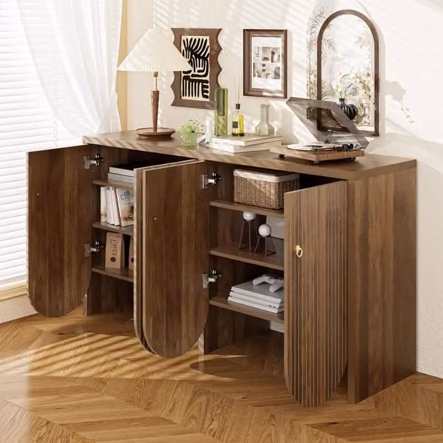 Credenza e madia con 4 ante e ripiani regolabili, frontali scanalati per soggiorno, in MDF noce, 147 × 40 × 80 cm