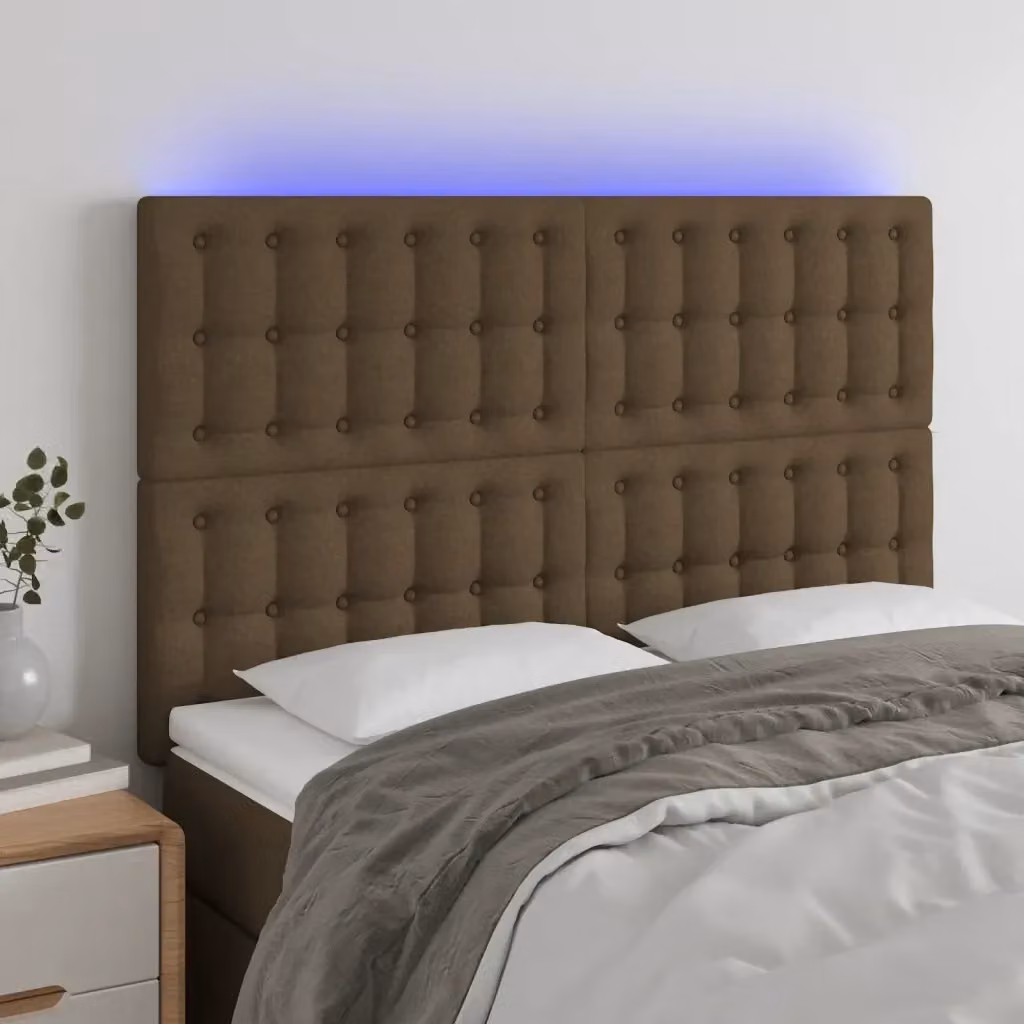 Testata del letto moderna con illuminazione LED e porta di ricarica USB in tessuto marrone scuro L: 144 cm, P: 5 cm, H: 118/128 cm – 2