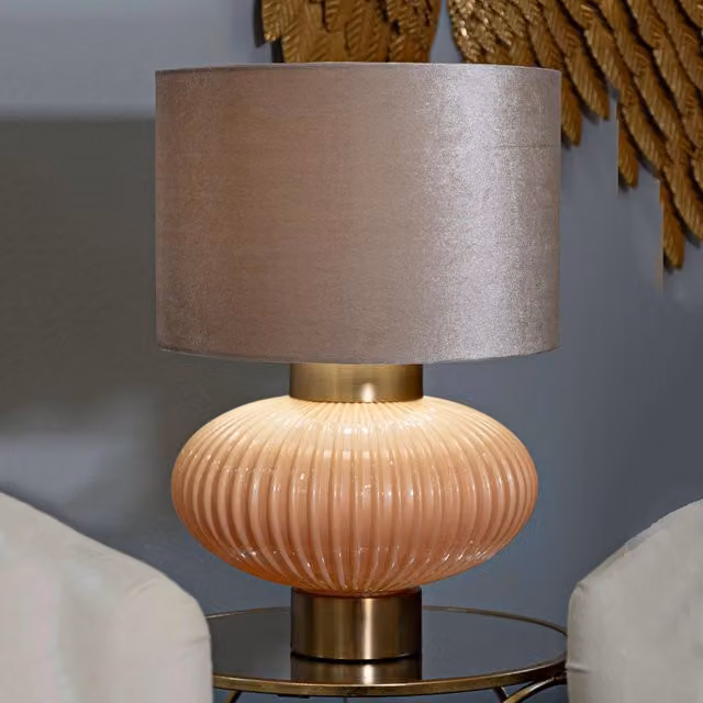 Lampada da tavolo Fanoti in ceramica e tessuto, colore rosa perlato con dettagli oro, Altezza: 33 cm