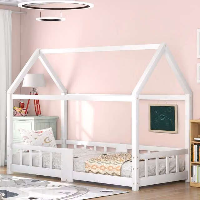 Letto casetta per bambini 90 × 200 cm con lavagna e barriere anticaduta, senza materasso, pino massello bianco