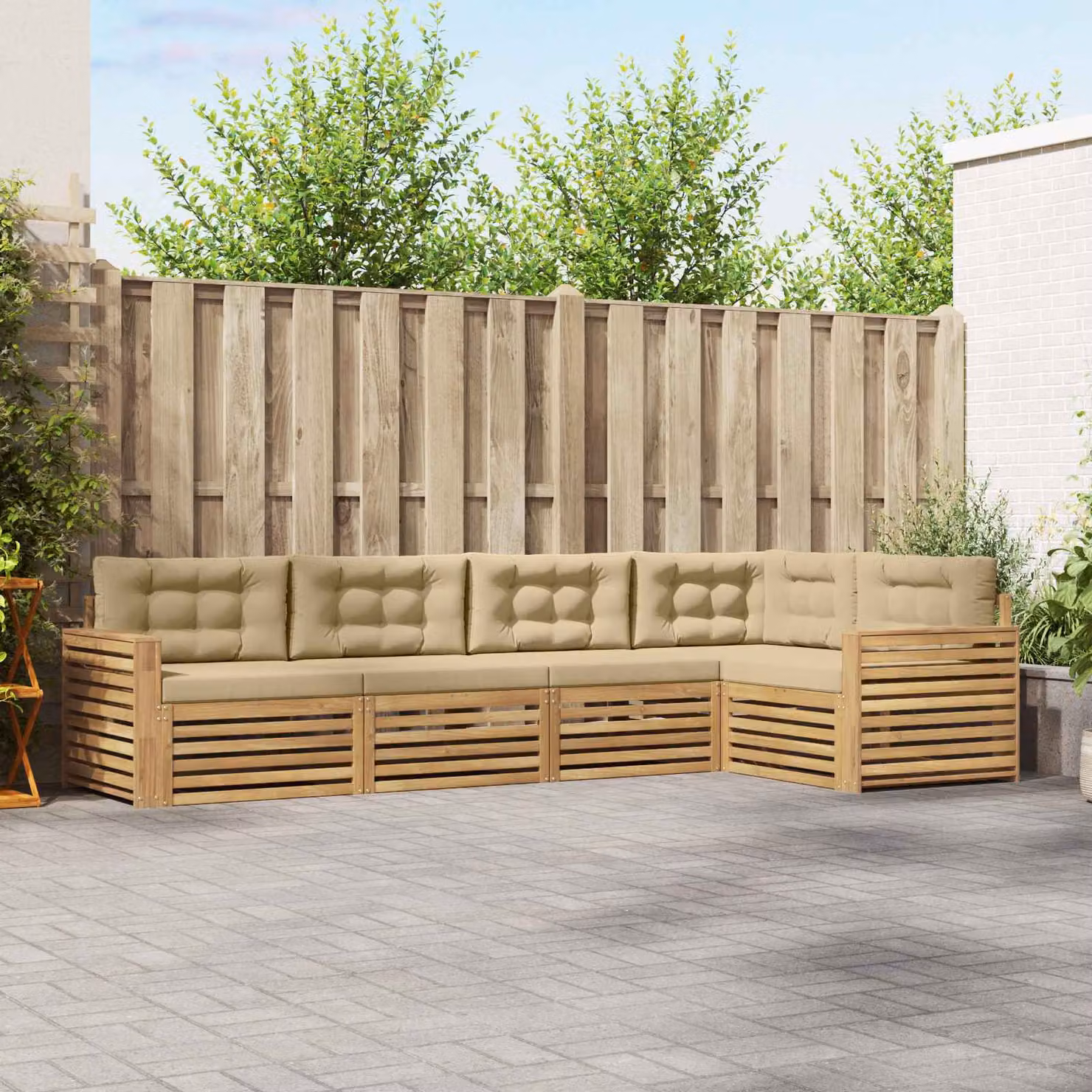 Set di divani da esterno vidaXL a forma di L in legno di acacia con cuscini, Bianco, Beige e Marrone