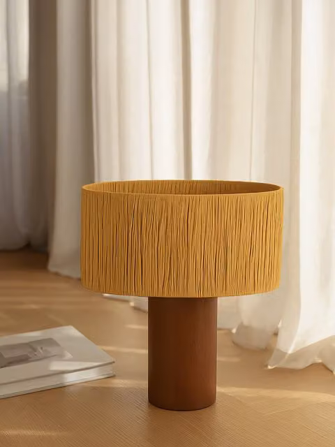 Lampada da tavolo Sheer Kenay Home colore giallo e marrone in carta e legno, H: 30.5 cm, L: 21.0 cm, P: 21.0 cm