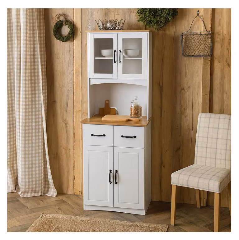 Elegante mobile da cucina con vetrina in stile rustico bianco