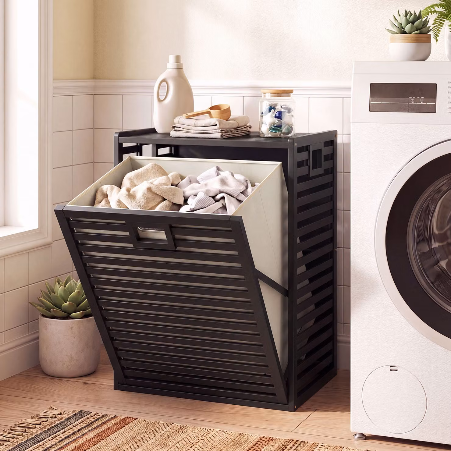 Costway Cesto portabiancheria in bambù 68l con sacco rimovibile, Cesta bucato con piano superiore per bagno e lavanderia Nero