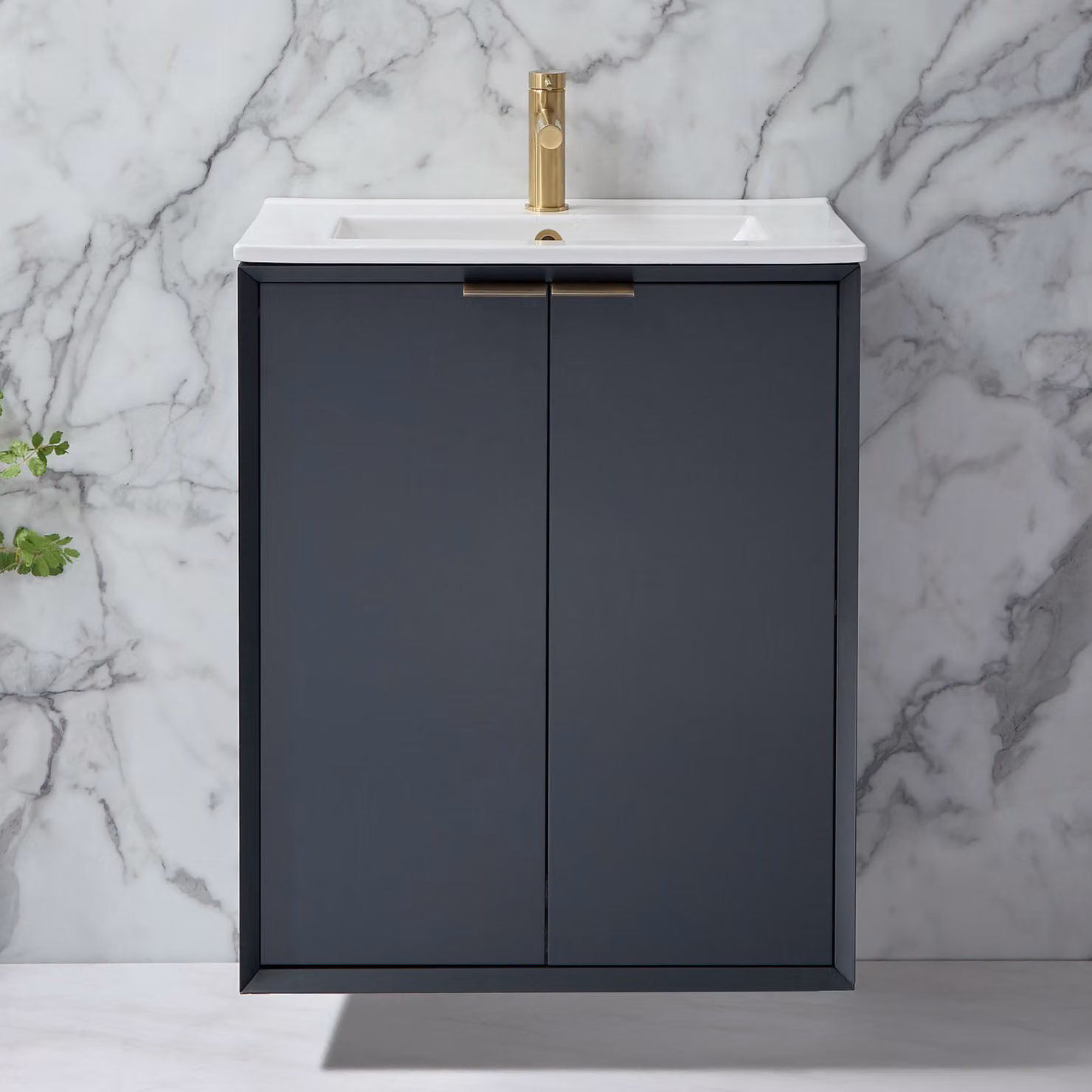 Mobile Bagno Sospeso Antracite 610mm con Lavabo e Maniglie con Impugnatura a Dito in Oro Satinato - Edge