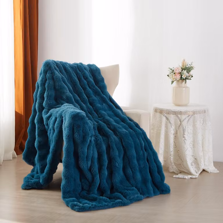Piumino Pluche: Morbido e caldo, colore petrolio, dimensioni 200 x 220 cm