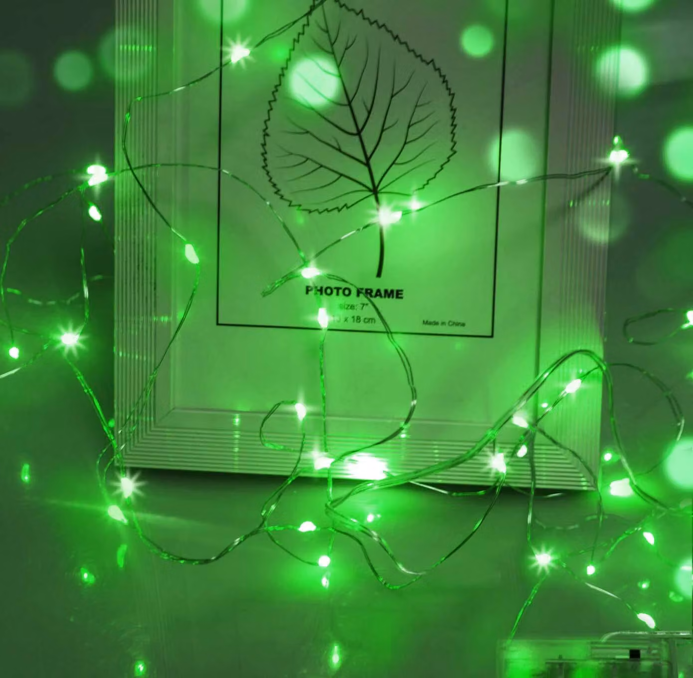 Catena luminosa a LED, lunghezza 3 metri, 30 micro-LED, alimentazione a batteria, colore verde