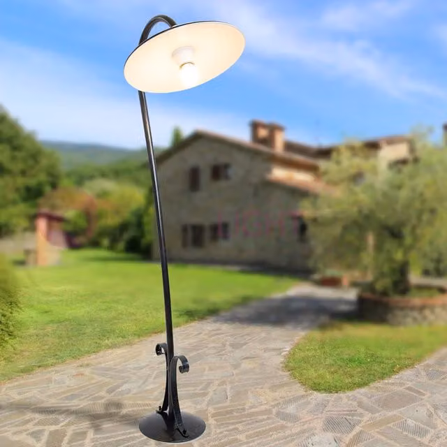 PIATTO Lampione Rustico in Ferro Battuto a 1 Luce H.120