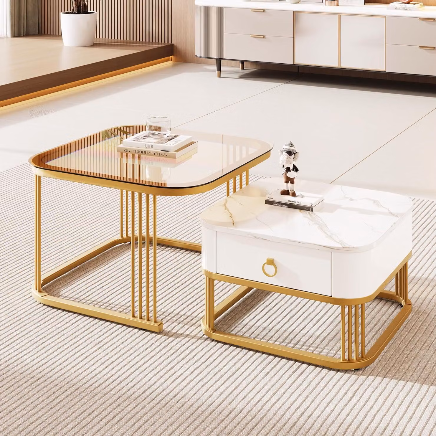 Set di 2 tavolini quadrati, tavolino da salotto lucido con aspetto marmoreo e piano in vetro marrone verde acqua, tavolino moderno con spazio di archiviazione, per soggiorno, balcone, bianco e marrone verde acqua