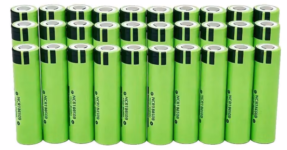 Batteria agli ioni di litio, capacità 3400mAh, elevata potenza di scarica, confezione da 30 pezzi (modello 34B-3400mah)