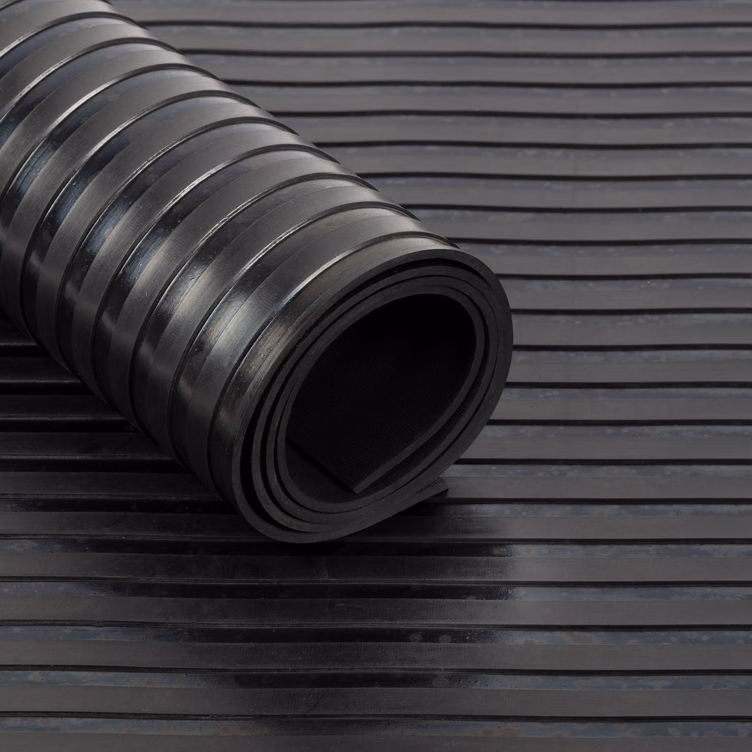 Larghezza della pista di gomma nervature tagliate a misura spessore: 3 mm 100x300 cm