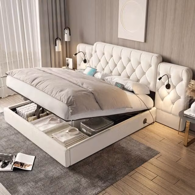 Letto contenitore OKWISH moderno in tessuto beige con lampade da lettura, 4 porte USB e sistema di sollevamento idraulico, L/P: 160 x 200 cm