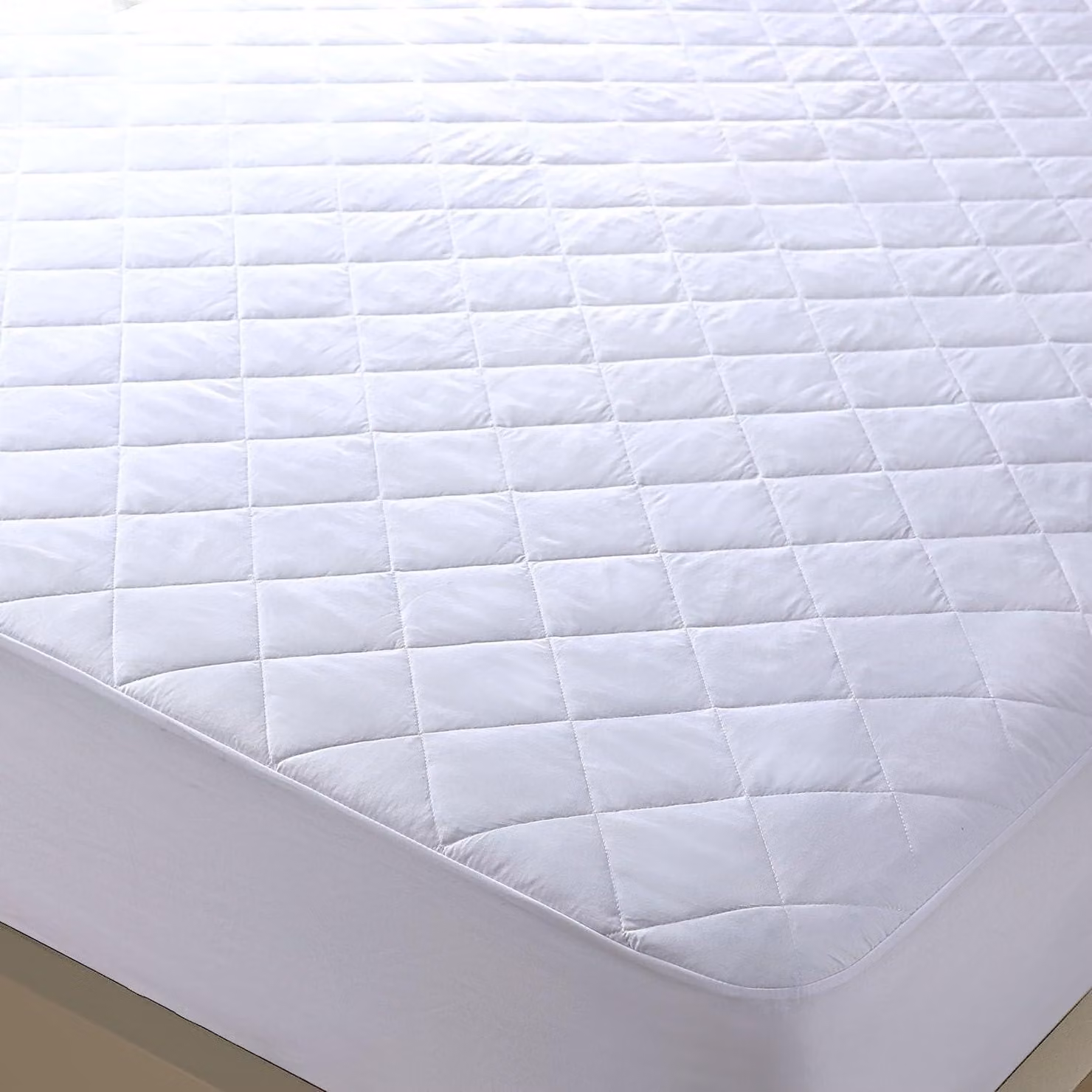 Coprimaterasso 90x190 cm, in microfibra, ipoallergenico, con angoli profondi fino a 40 cm