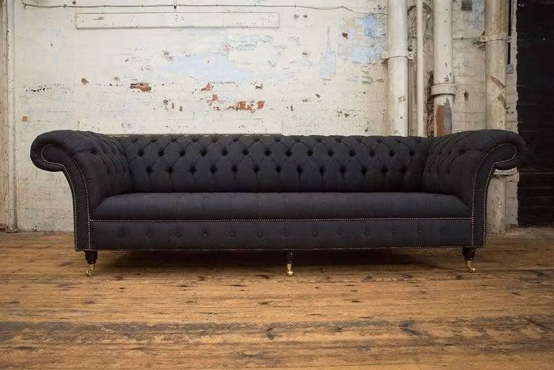 Chesterfield Schwarz Couch Sofa Polster 4 Sitzer Couchen Sitz Garnitur Sofas