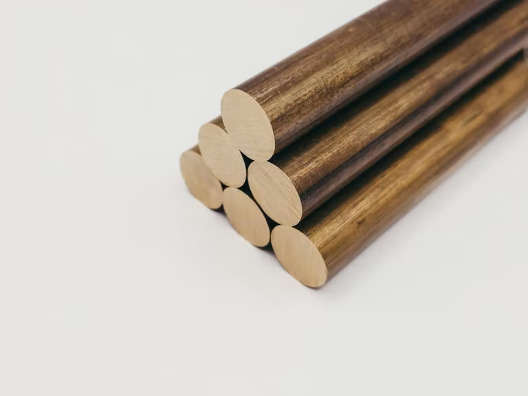 Ottone CuZn21Si3P (CW724R) Ecobrass in lingotti tondi da 250 g, peso: 500 g