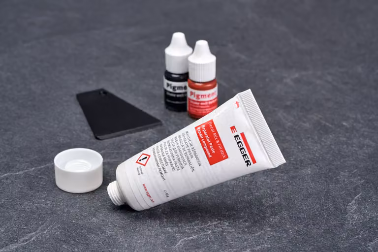 Kit di riparazione EGGER Decor Mix e Fill scuro