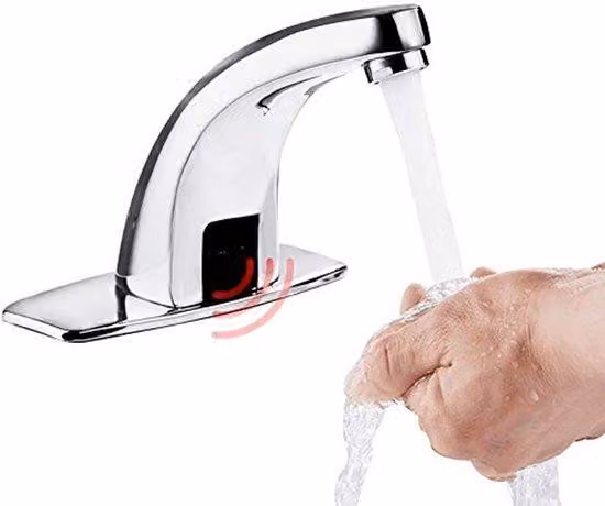Rubinetto a risparmio idrico con sistema automatico senza contatto per il controllo del flusso d'acqua - Miscelatore con doppio regolatore per acqua calda e fredda - Doccetta - Prodotto sostenibile - Risparmio idrico