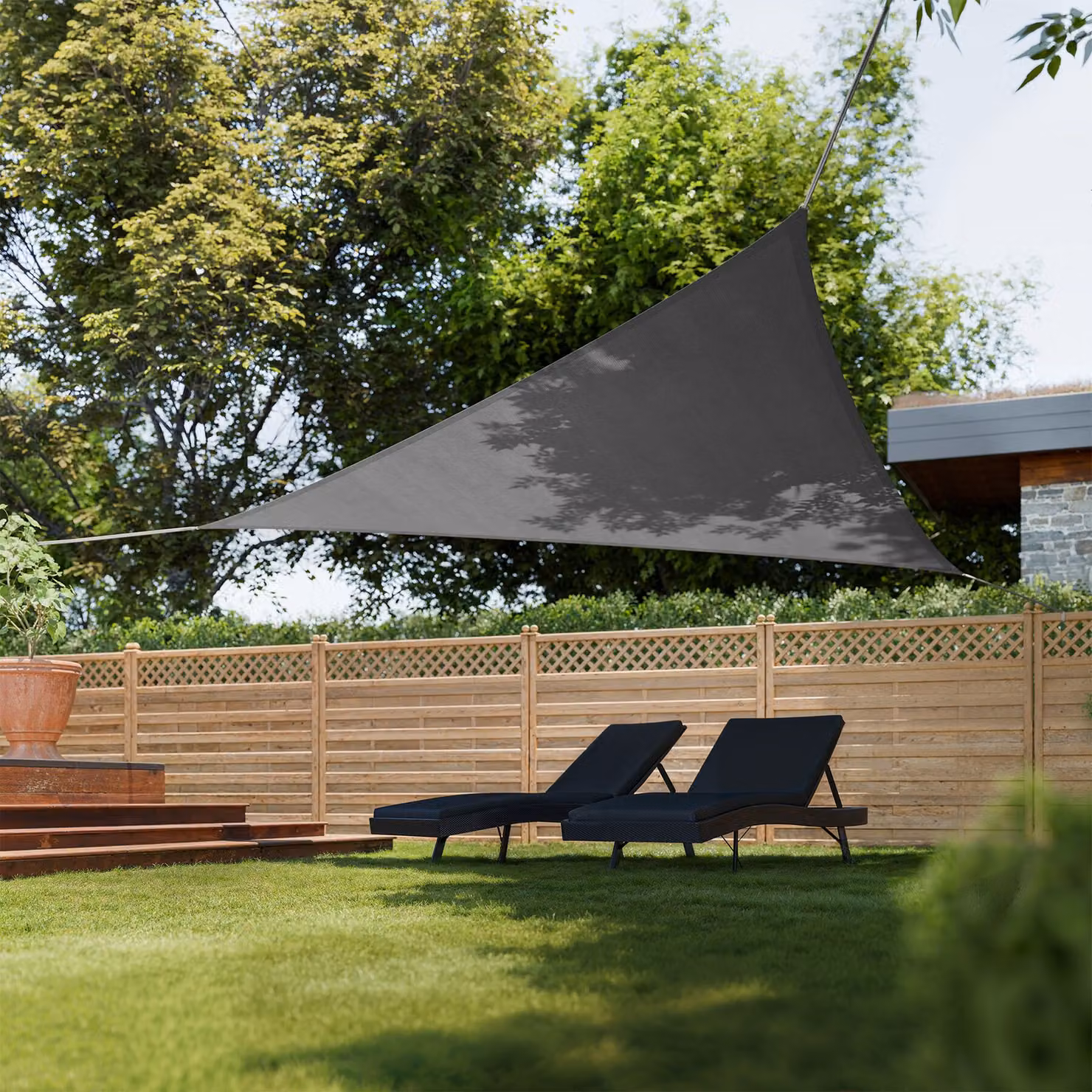 Vela ombreggiante triangolare TecTake GmbH in polietilene HDPE grigio con protezione UPF 50+ L/P/H: 5 x 5 x 5 m – 3