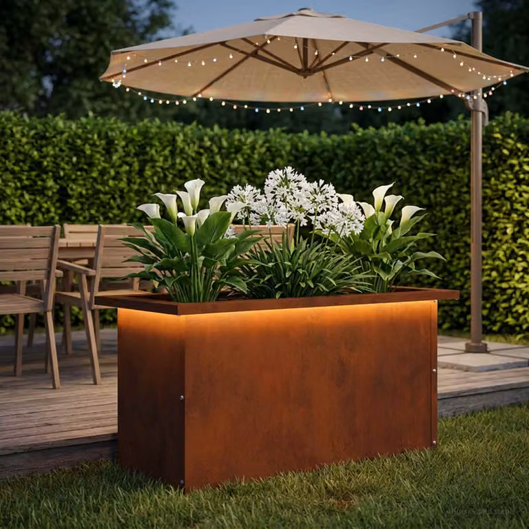 vidaXL Fioriera da giardino con LED in acciaio marrone L 60 x P 30 x H 30 cm