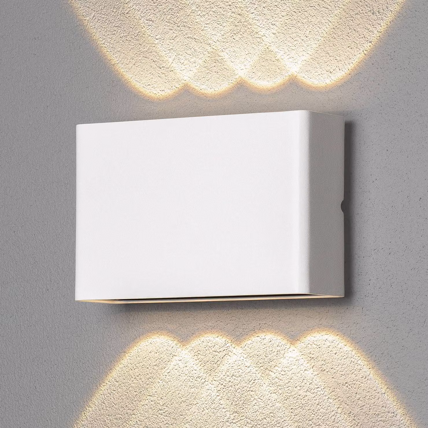 Konstsmide Applique da esterni a LED Chieri, Bianco / Opale, Alluminio, Moderno, Applique LED da esterni