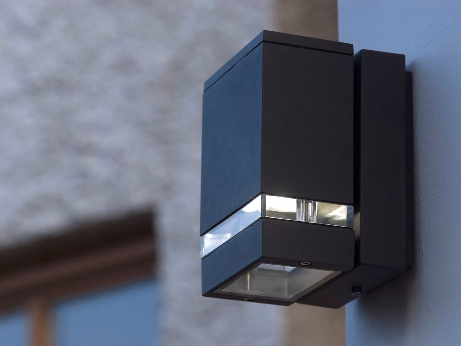 Applique da esterno a LED in fusione di alluminio angolare IP44 H. 15cm Illuminazione di facciata Applique da parete