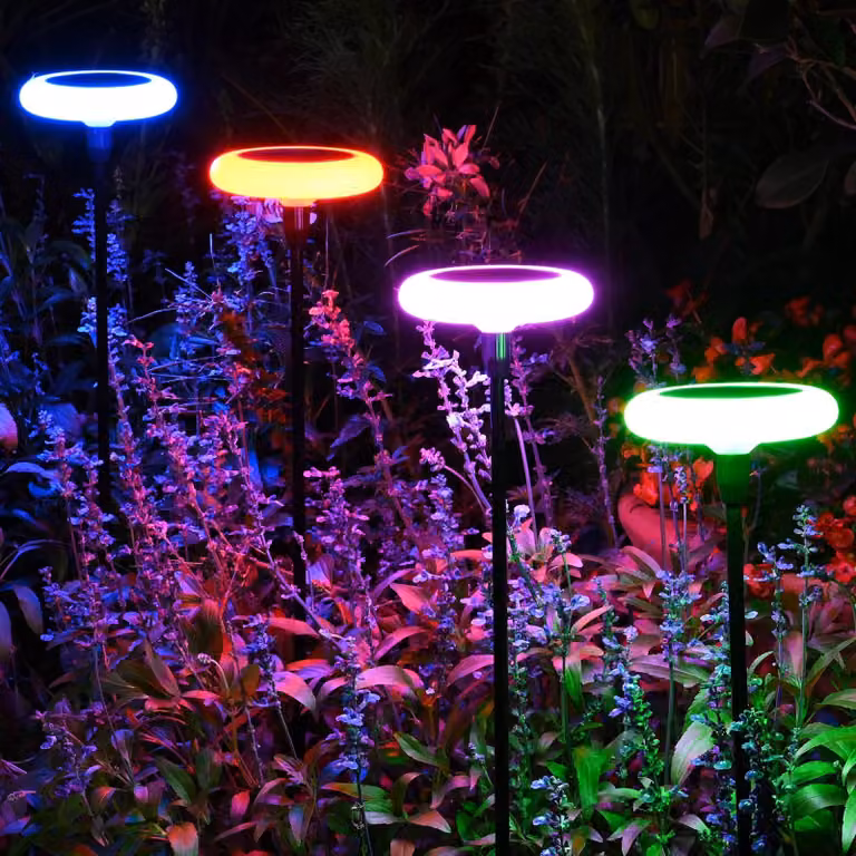 Set di 4 luci solari da giardino, con 8 LED bianco caldo, altezza 60 cm, grado di protezione IP65