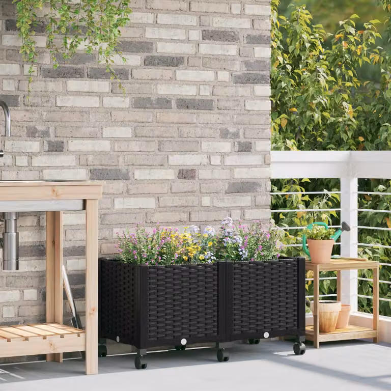 Vaso da giardino con ruote vidaXL in plastica nero L: 80 cm, P: 40 cm, H: 44 cm