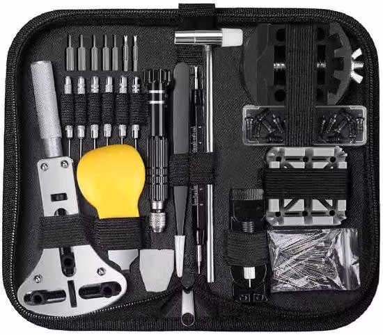 Kit di riparazione orologi Unyqoos® da 153 pezzi – set di strumenti professionali per orologiai, apribatteria regolabile da 20 a 55 mm, adatto alla maggior parte degli orologi da polso, custodia in nylon nero