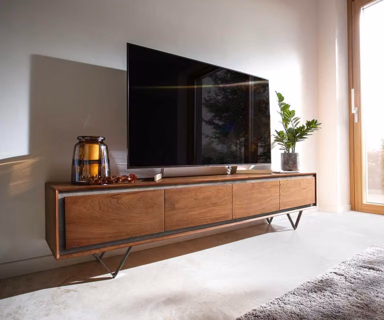 DELIFE Mobile basso Stonegrace, 200 cm, legno di acacia marrone, impiallacciatura effetto pietra, 4 ante, piedini a forma di "V" neri