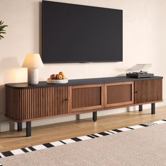 Mobile TV con ante scorrevoli e anta a griglia; 190 x 35 x 45 cm; MDF e truciolare; noce