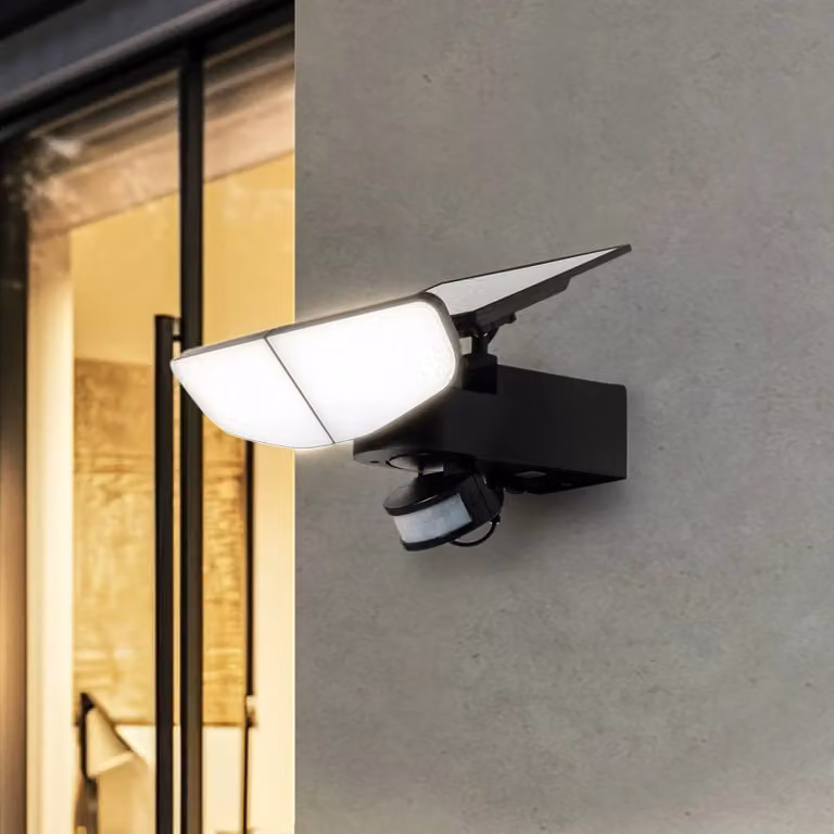 Lampada da parete solare a LED Lindby Naelin, nera, con sensore, IP44 Naelin Lindby, dimmerabile, Nero, Plastica, Moderno, Lampada solare da esterni