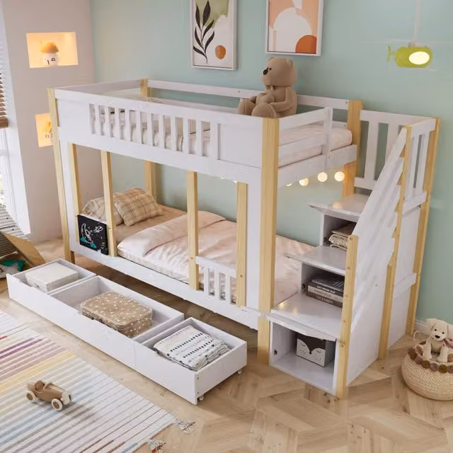 Letto a castello 90x200 cm con scala contenitore; 3 cassetti e lavagnetta; bianco e naturale