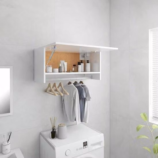 Armadio in legno bianco lucido