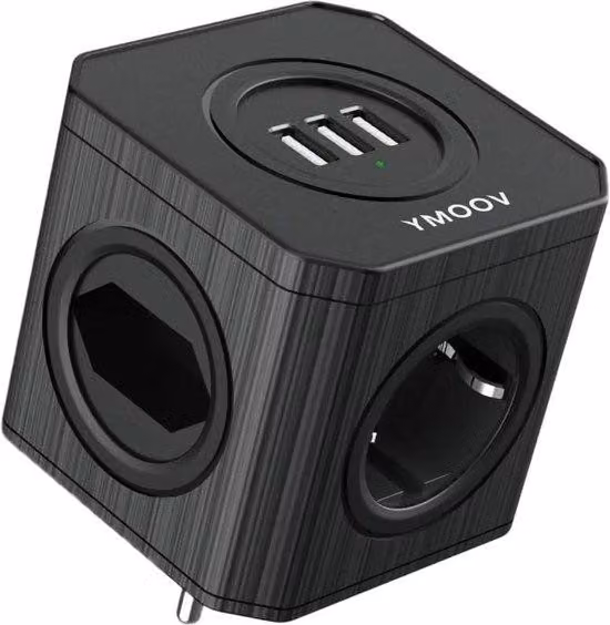 Multipresa quadrupla 7 in 1 con 3 porte USB, protezione da sovraccarico da 4000 W, nera.