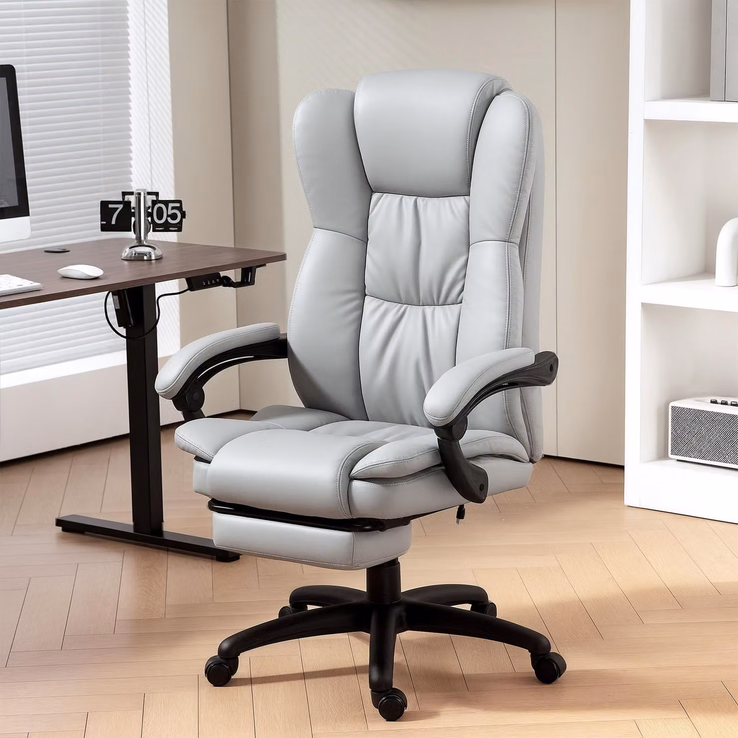 okwish Sedia da ufficio ergonomica Sedia da scrivania con funzione massaggio e funzione reclinabile, sedia girevole da lavoro con funzione girevole e schienale, grigio chiaro