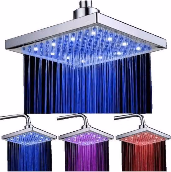 Soffione doccia a LED con regolazione della temperatura e finitura cromata