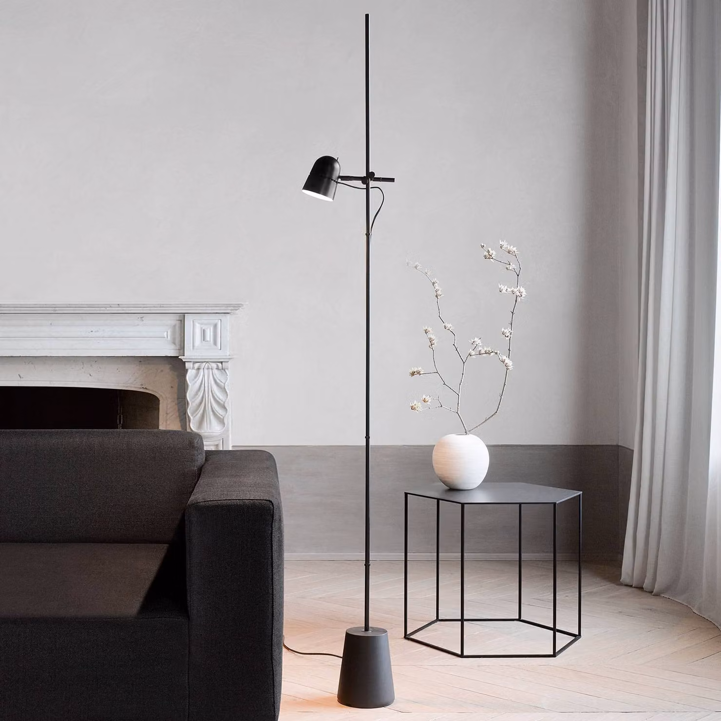 Luceplan Lampada da terra a LED Counterbalance, dimmerabile, Nero, Soggiorno / Sala da pranzo, Metallo, Design, Lampada LED da terra