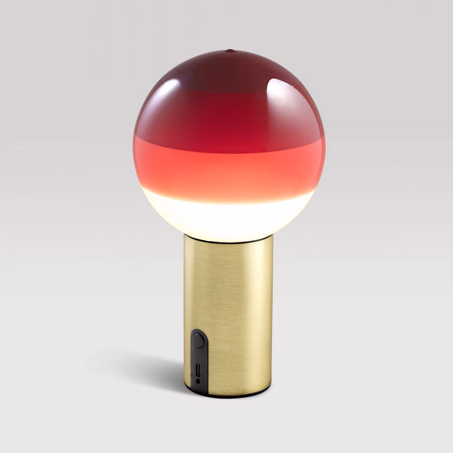 MARSET Lampada da tavolo di design Dipping Light, dimmerabile, Rosso, Soggiorno / Sala da pranzo, Vetro, Design, Lampada da tavolo