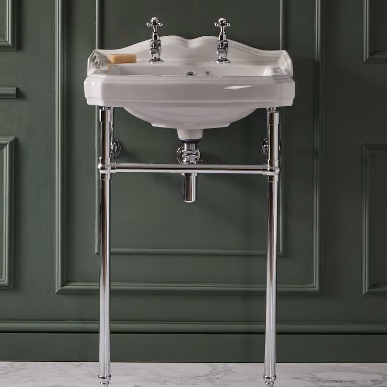 Lavabo Tradizionale da 590mm con 2 Fori per Rubinetteria e Consolle Cromata - Regent