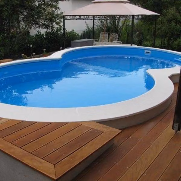 Piscina fuori terra a forma di otto BSVILLAGE ISABELLA 855 in acciaio zincato e PVC, colori blu o sabbia, L: 8,55 m, P: 5,00 m, H: 1,50 m – 2