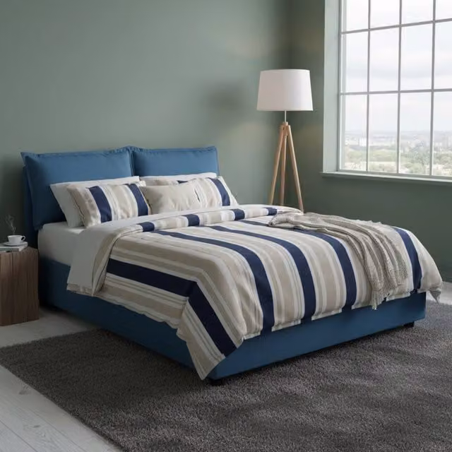 Letto matrimoniale contenitore Aris di Talamo Italia con rivestimento in tessuto blu, adatto per materasso 160x200 cm