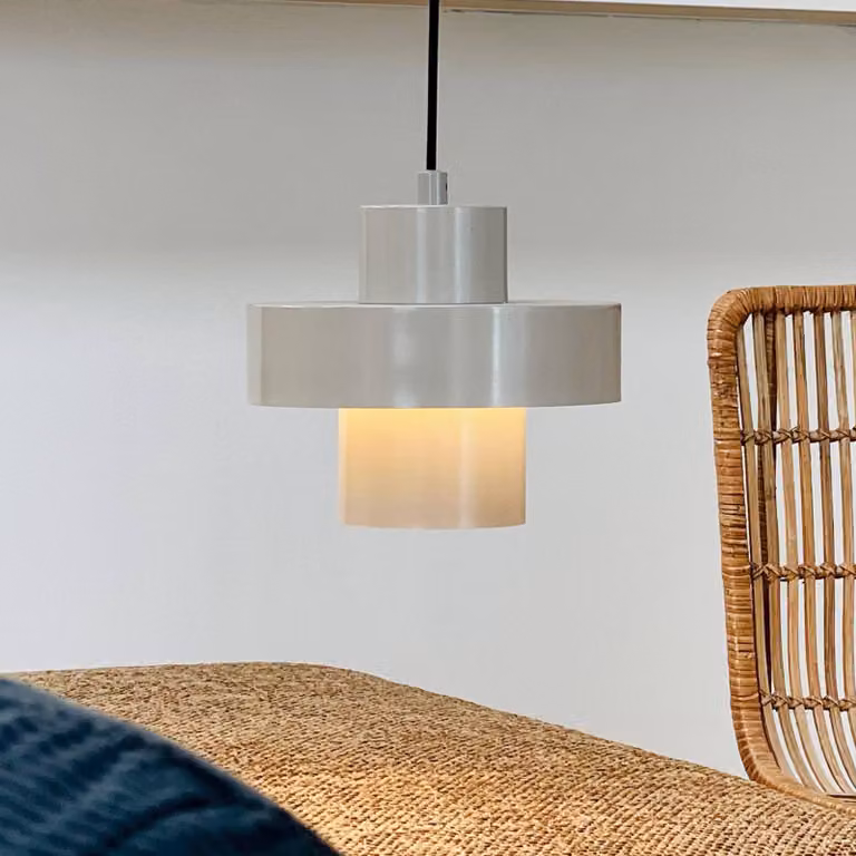 Dyberg Larsen Lampada a sospensione Stoke, dimmerabile, Alluminio / Grigio / Zincato, Soggiorno / Sala da pranzo, Metallo, Design, Lampada a sospensione