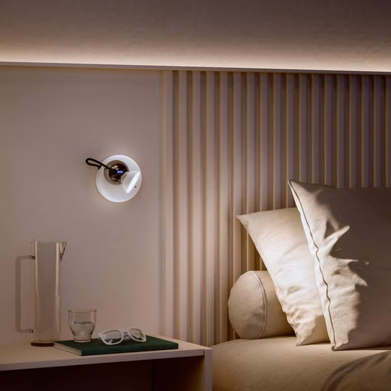 Linea Light Applique da parete a LED Duck, Bianco / Opale, Soggiorno / Sala da pranzo, Alluminio, Moderno, Applique a LED