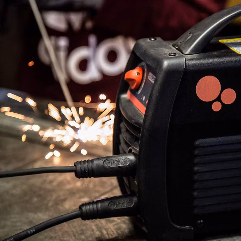 Saldatrice inverter da 160 ampere - Saldatrice portatile per elettrodi, completa di valigetta e accessori