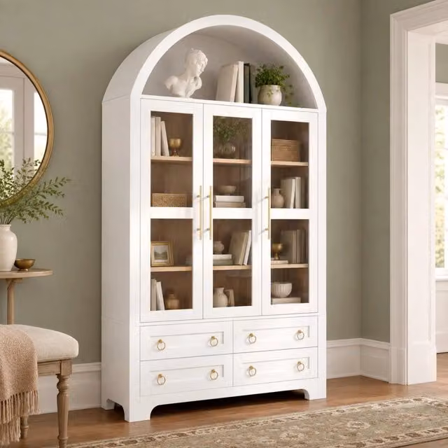Credenza bianca con 3 ante in vetro; 4 cassetti e vano ad arco; 110x40x185 cm