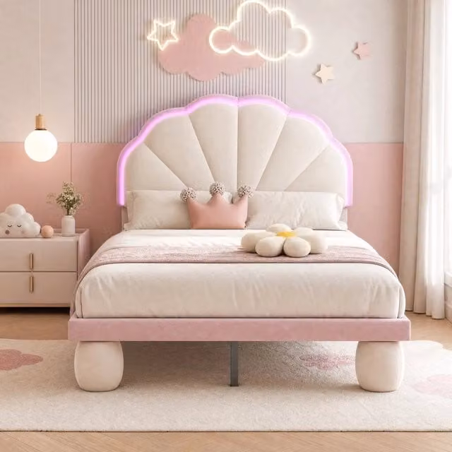 Letto singolo per bambini MODFU con testiera ondulata in velluto beige e rosa e illuminazione LED multicolore L/P/H: 205.5 x 90 x 93.5 cm