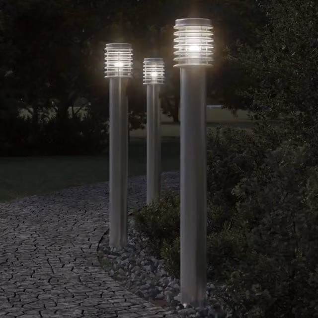 Set di 3 lampade da terra per esterni vidaXL in acciaio inox e plastica, colore argento, altezza: 110 cm, protezione IP44, attacco E27 – 1
