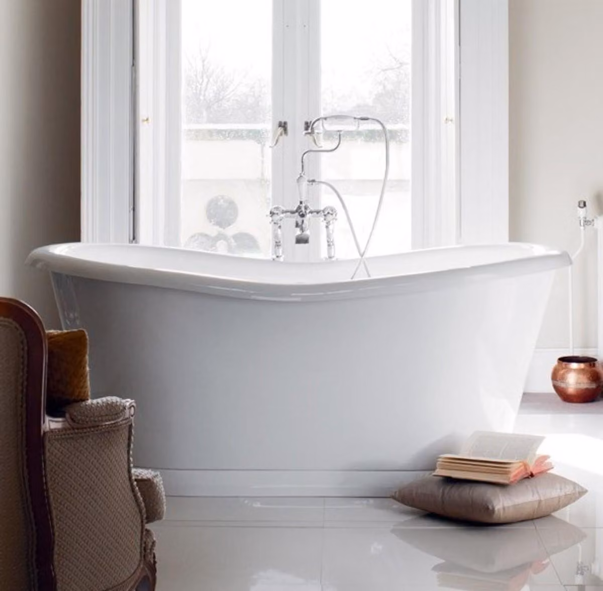 Vasca da bagno freestanding Casa Padrino modello BAdm180, stile retrò, bianca, dimensioni 1800 x 885 x 745 mm