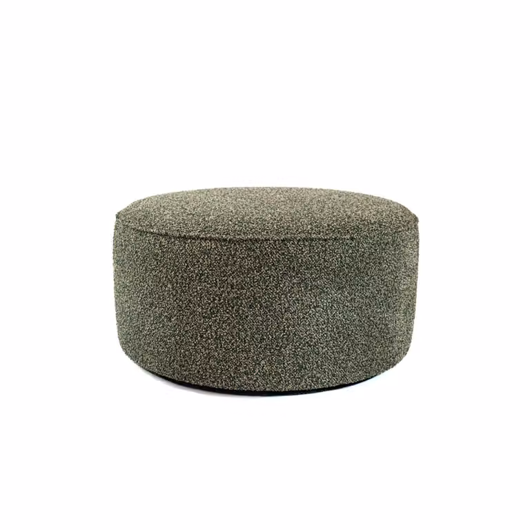 Pouf artigianale di design CAPRI Ø 90 cm Made in Italy in tessuto effetto bouclé muschio con piedini, personalizzabile